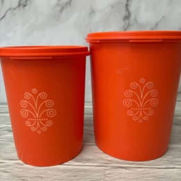 Vintage Set of 2 Tupperware Servalier Canister Containers Harvest Orange - Picture 2 of 9